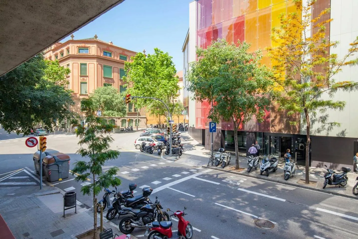 Cozy 2 Bedroom Next To Arc De Triomf Barcelona 0*,  Spain