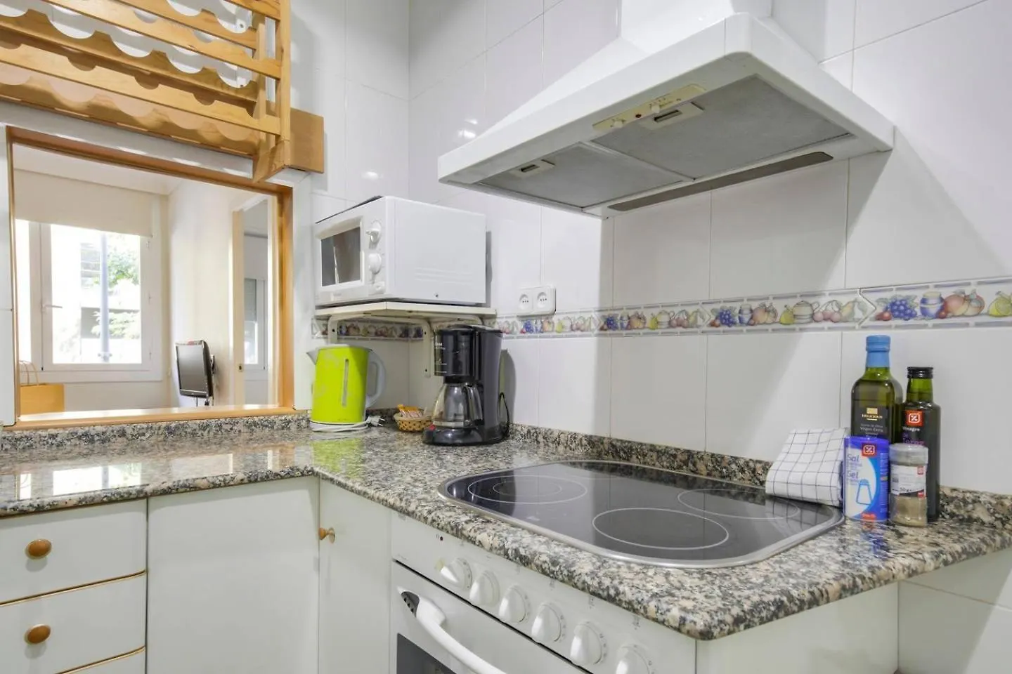 Cozy 2 Bedroom Next To Arc De Triomf Barcelona Apartment