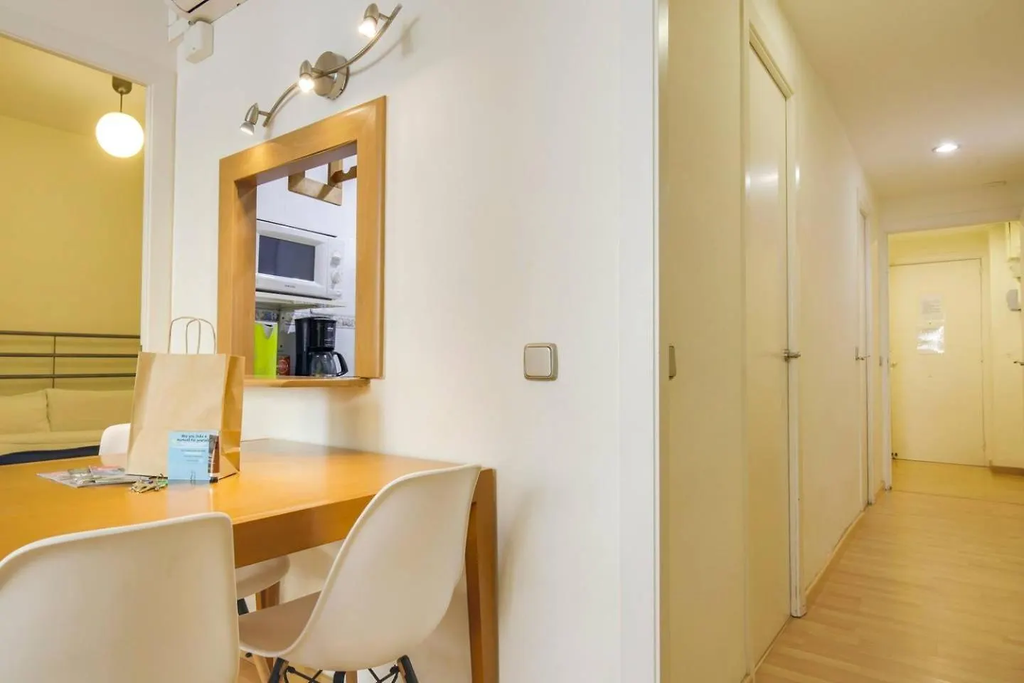 Apartment Cozy 2 Bedroom Next To Arc De Triomf Barcelona