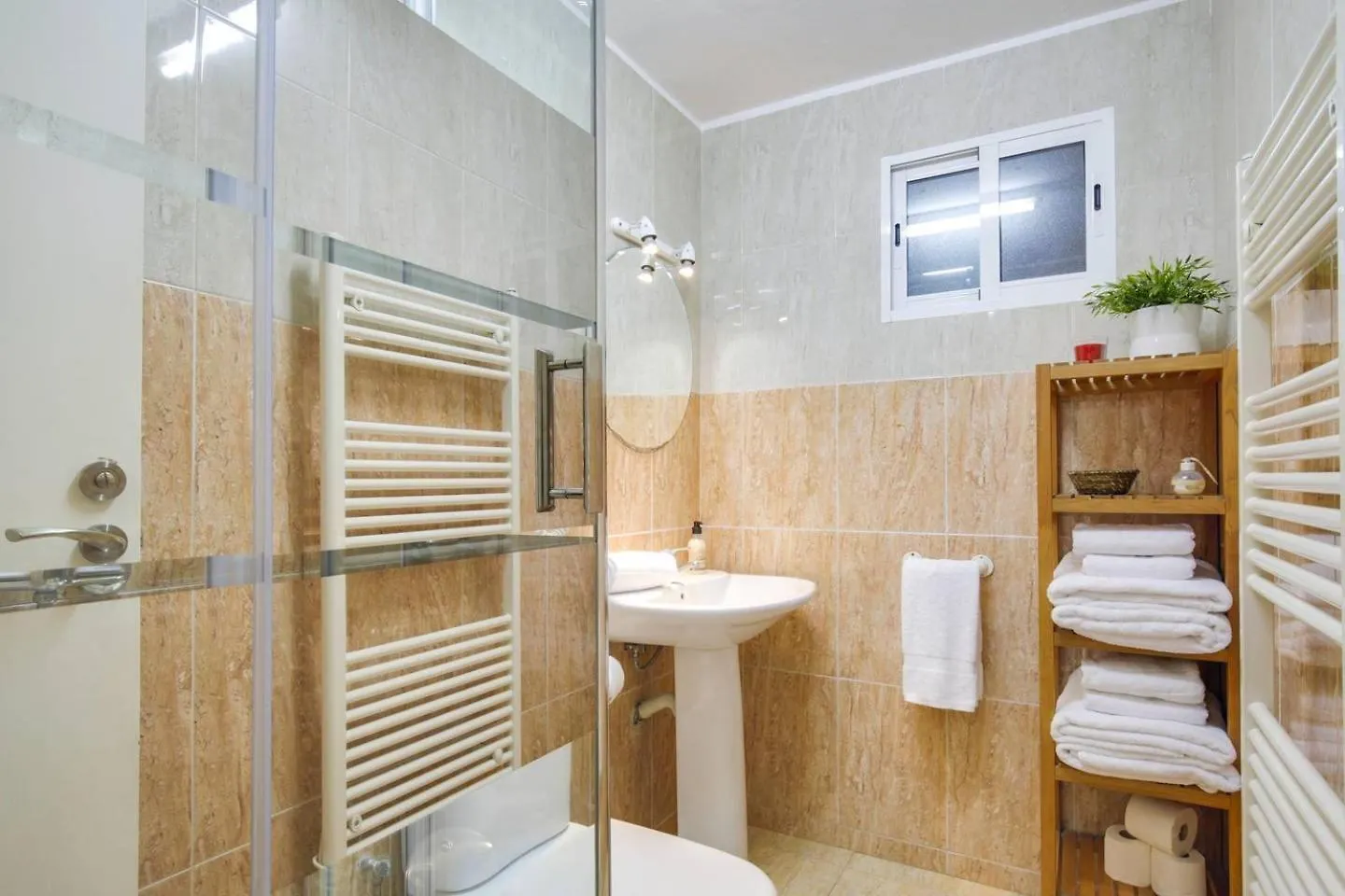 Cozy 2 Bedroom Next To Arc De Triomf Barcelona